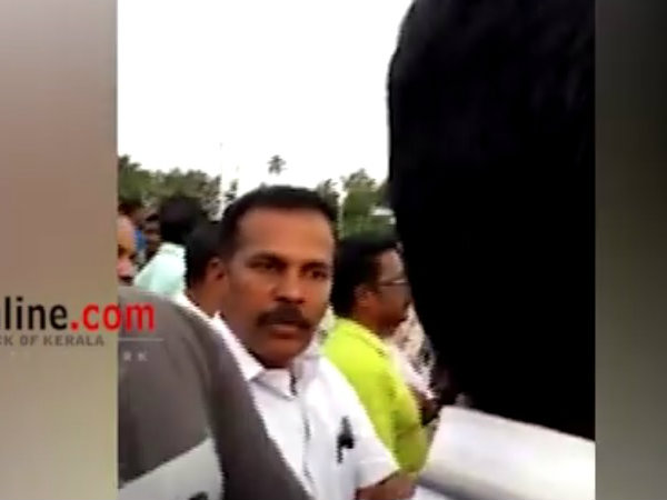 രക്ഷാപ്രവർത്തനം പുരോഗമിക്കുന്നതിനിടെ...