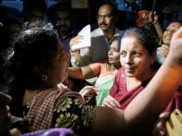 നിർമല രാഷ്ട്രീയം പറഞ്ഞില്ല