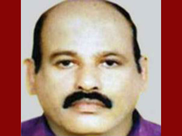 സ്വർണപ്പണിക്കാരനൊപ്പം