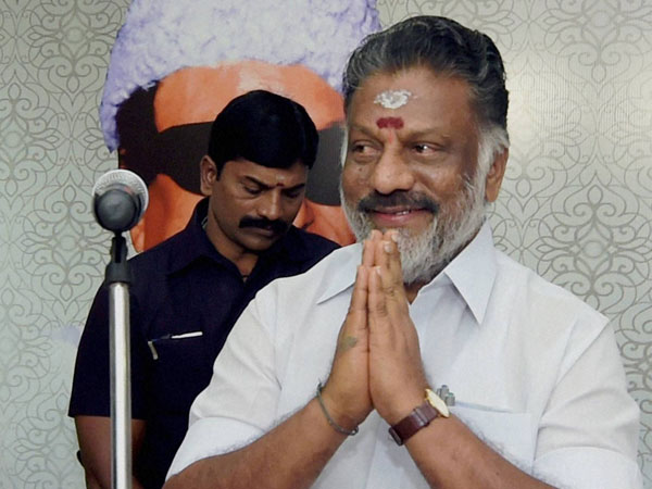 ഡയറിയിലെ രേഖകൾ തെറ്റ്