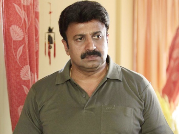 പാർവ്വതിക്കെതിരെ വിമർശനം