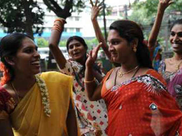 പരസ്യവും പുറത്തിറക്കി