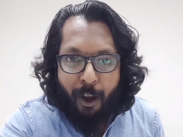 ചുണ്ണാമ്പ് തേച്ച് ഉണ്ടാക്കിയതാണത്രെ