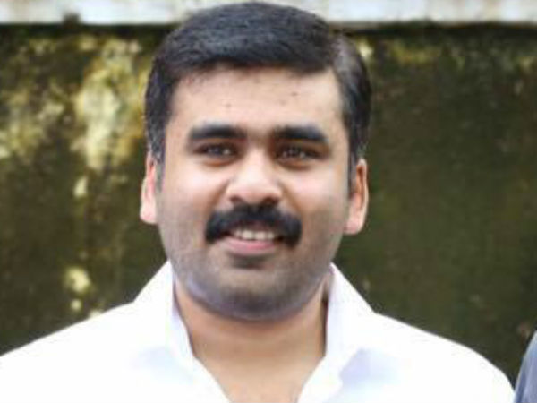 അരുണ്ലാല് രാമചന്ദ്രന്