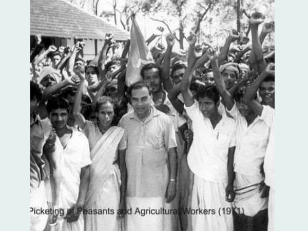 ഭഗവാൻ മക്രോണി ,ആരാടാ മക്റോണി,