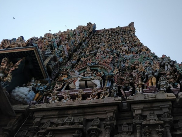 കിഴക്കേ ഗോപുരം