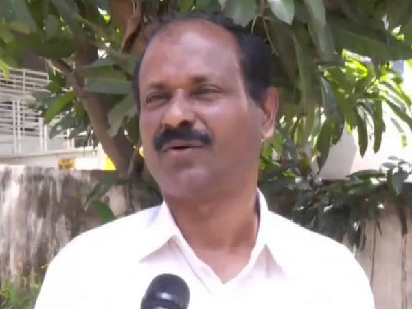 കാരായിമാര്ക്ക് പിന്തുണ