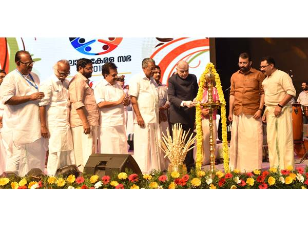 മുഖ്യമന്ത്രിക്കും സര്ക്കാരിനും അഭിനന്ദനം