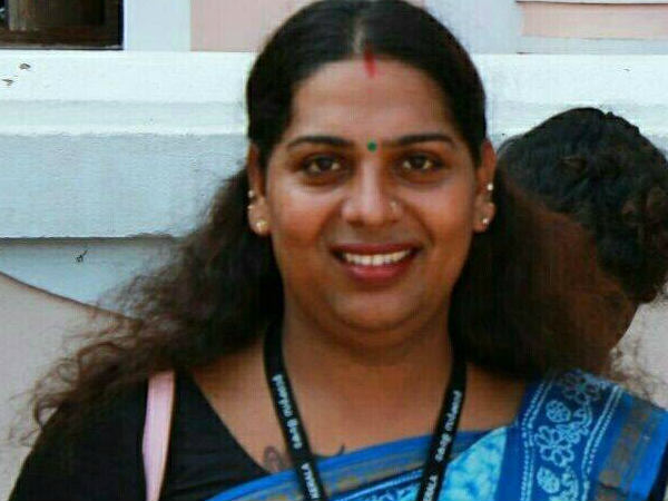 വണ്ടി തടഞ്ഞ് ആക്രമണം