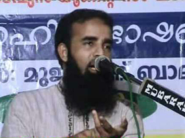 നിരവധി വേദികൾ...