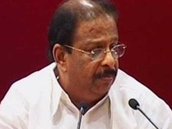 ബിജെപിയിലേക്ക് ചേക്കേറിയവർ നിരവധി
