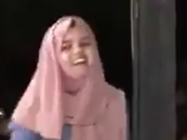 നീചമായി പുറത്താക്കി