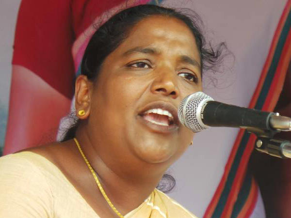 എകെ ബാലനും...