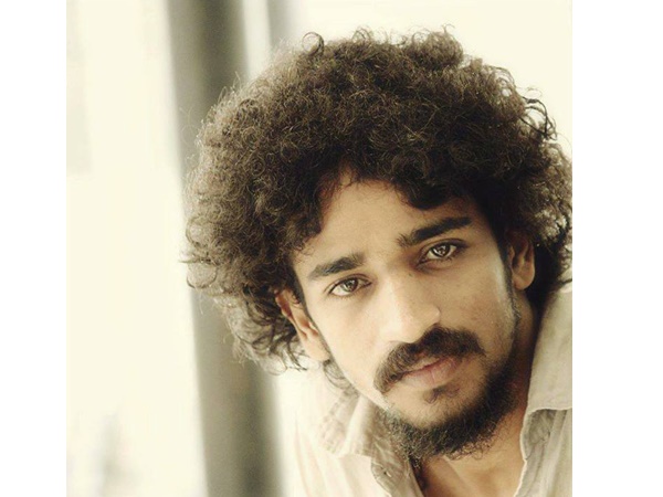 രാജ്യം വിട്ടുപോകാന് പറയുന്നത് ആരാണ്?