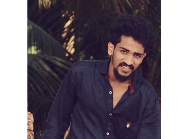 അയാള് സംഘപരിവാറുകാരനെങ്കില്....