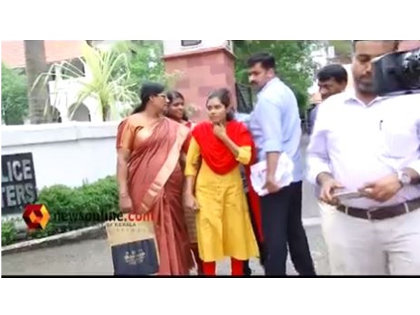 ആർഎസ്എസിന്റെ സഹായം
