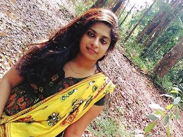 നിസ്സഹായത പരകോടിയിലെത്തിയ ഓർമ്മകൾ