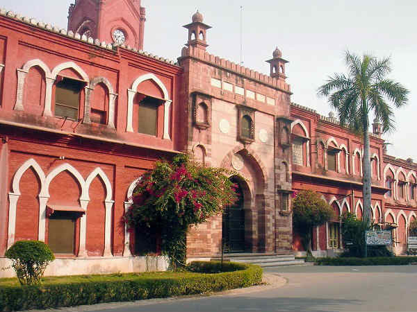 പോലീസിന്റെ ക്രൂരത