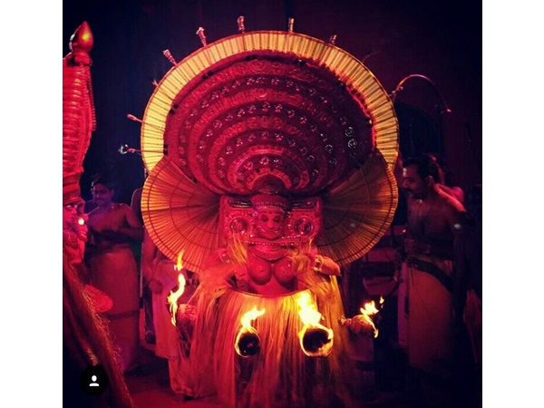 പരകായ പ്രവേശം