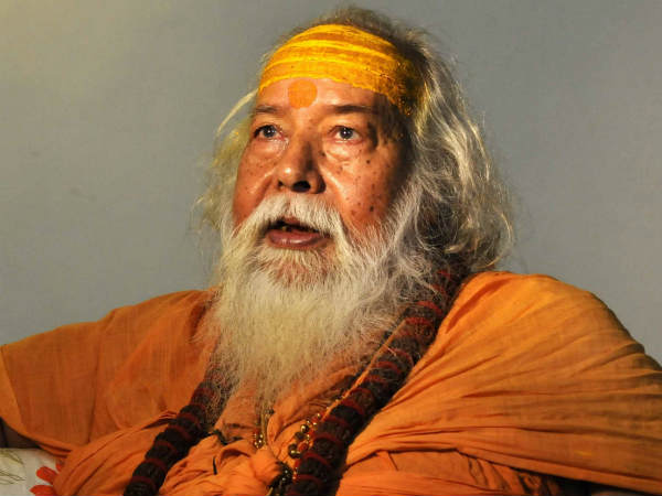 ദ്വാരക പീഠത്തിന്റെ ആചാര്യന്