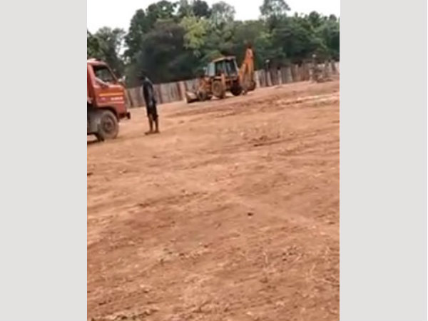 പാടം നികത്തൽ ആരോപണം