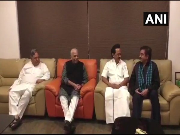 കേന്ദ്രത്തിനെതിരെ സിൻഹമാർ