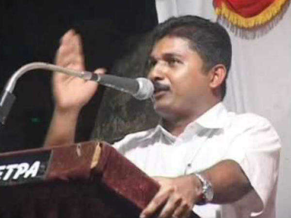 വിമർശനത്തിന് അതീതരല്ല