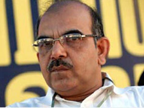 പി ജയരാജനെ ഒതുക്കാൻ