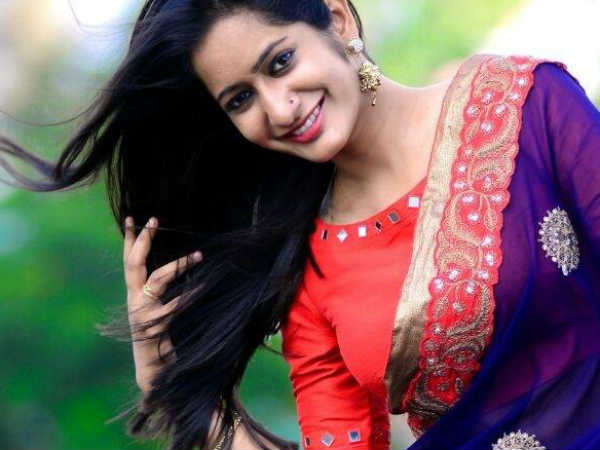 കൈയ്യില് ചതവുണ്ട്