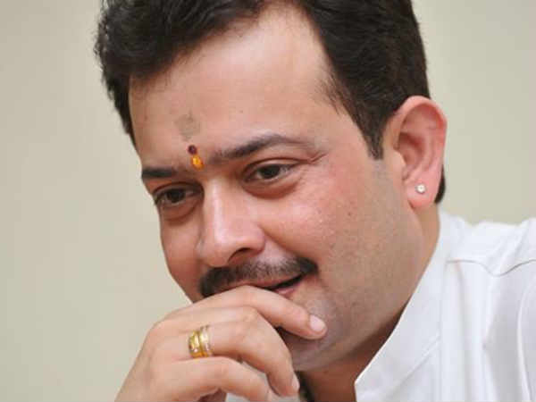 മന്ത്രിപദവിയും വിവാദങ്ങളും