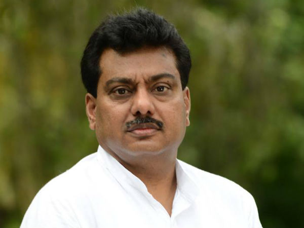 ജൂനിയര് നേതാക്കളെ.....