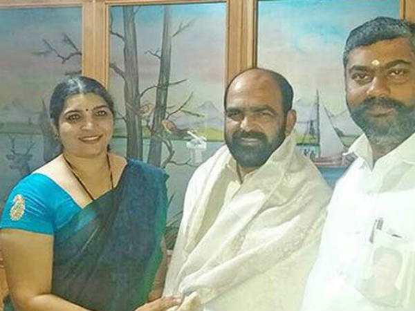 മുന് മന്ത്രിയുമായി കൂടിക്കാഴ്ച