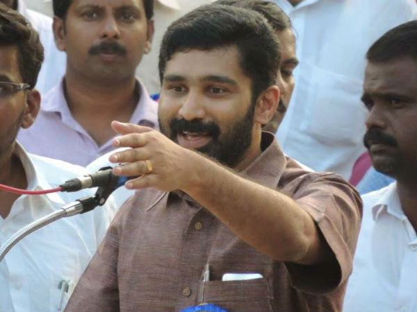 ആരെയും പറഞ്ഞിട്ട് കാര്യമില്ല