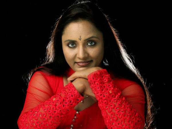 ഉപ്പും മുളകും തകരില്ല
