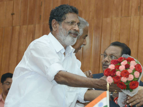ചിറ്റിലപള്ളിയുടെ പരിഹാസം