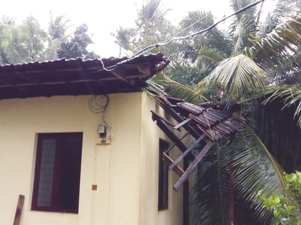 500 വീടുകള് വെള്ളത്തില്