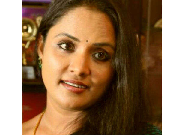 പുറത്താക്കി