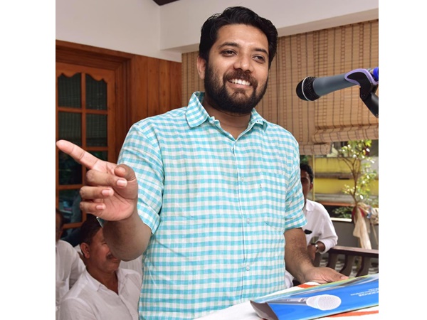 രണ്ട് ആഴ്ച മുന്പ്