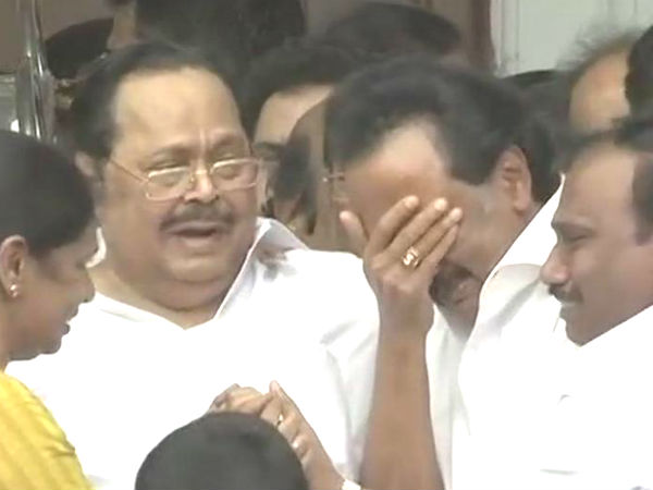 അനാവശ്യ വിവാദം