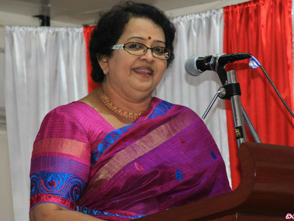 വീട്ടിൽ ഭദ്രമായിരിക്കുന്നു