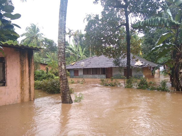 കേരളത്തിന് സഹായ പ്രവാഹം