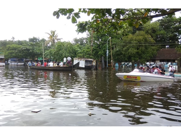 അറുപതിനായിരം മനുഷ്യര്