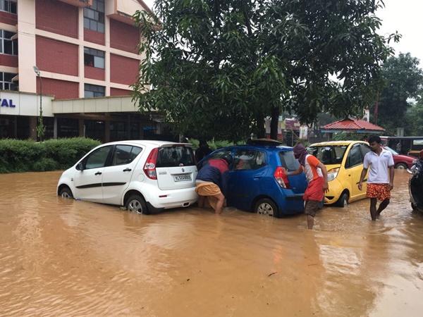 കേരളത്തിന് വേണ്ടി സംഭാവന ചെയ്യൂ...