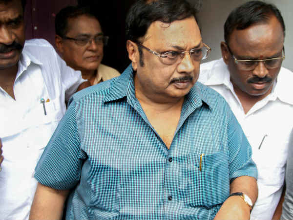 പാര്ട്ടിയില് തിരിച്ചെടുക്കണം