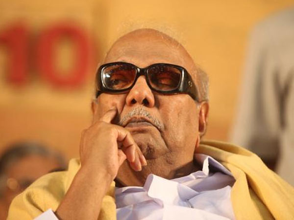 അണ്ണാ സമാധിക്ക് സമീപം