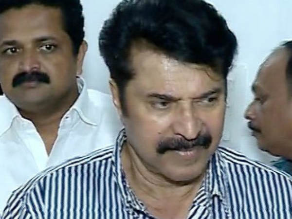 മമ്മൂട്ടിയും മകന് ദുല്ഖറും