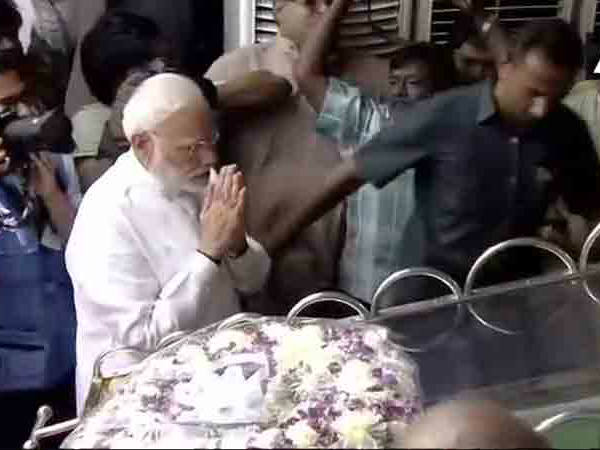 അഴഗിരിയുടെ മകന്റെ പ്രചാരണം