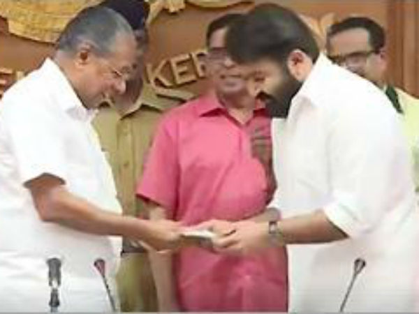 മാസ് എന്ട്രിയുമായി മോഹന്ലാല്