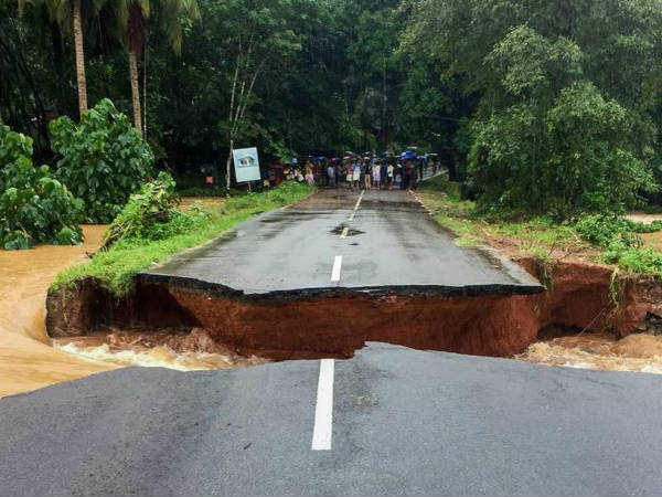 സർക്കാർ ജീവനക്കാരോട്