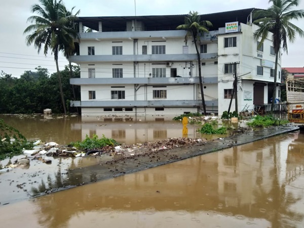 ഹാര്ബറില്
